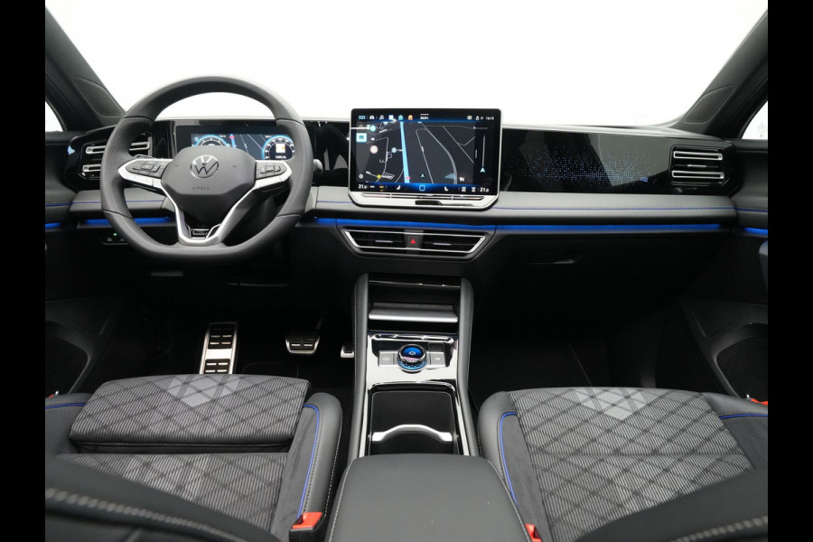 Volkswagen Tiguan 1.5 eTSI R-Line Business Panorama Camera Navigatie Acc 36