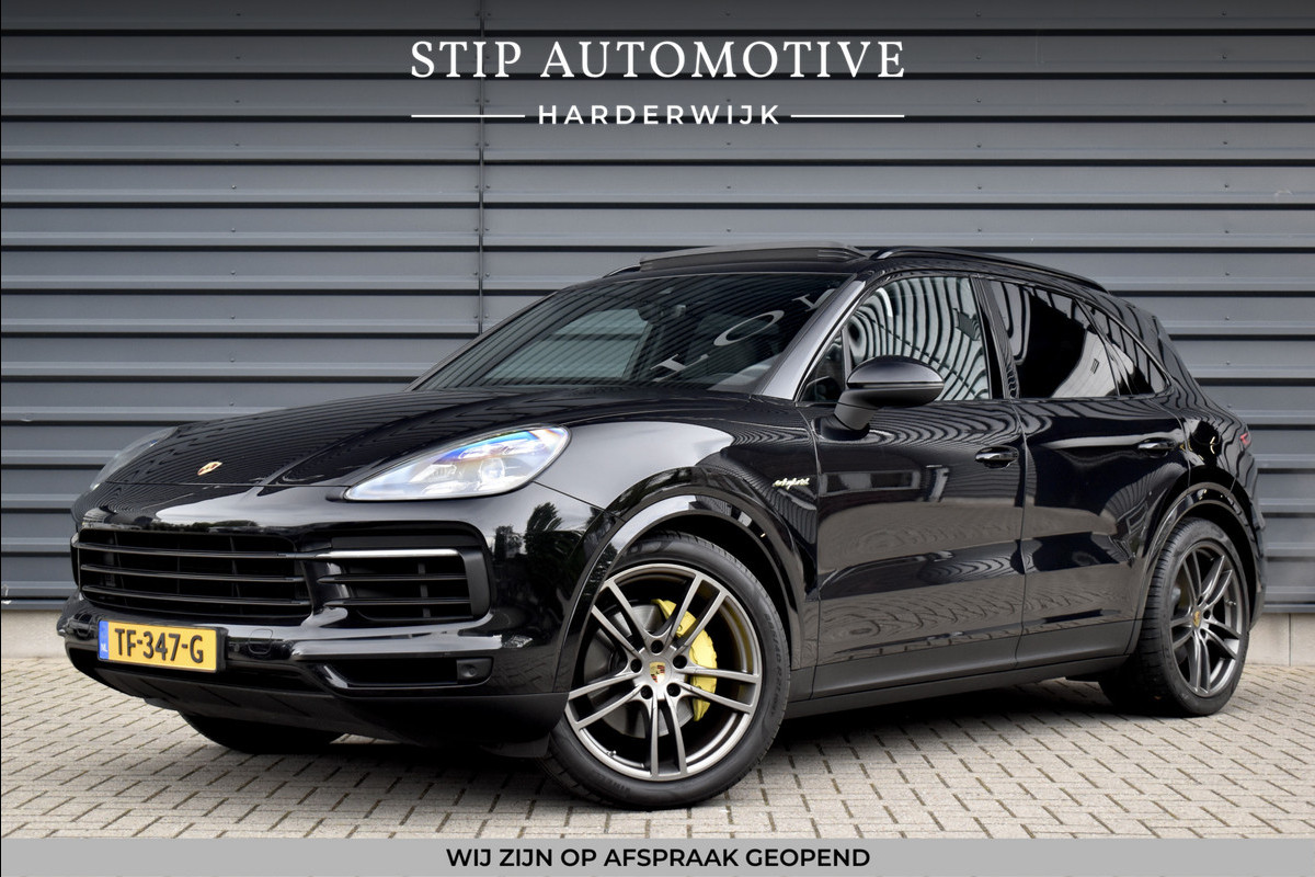 Porsche Cayenne 3.0 E-Hybrid 462pk | Panoramadak | Matrix PDLS+ | Sport Chrono | Trekhaak wegkl. | Bose | Luchtvering | Soft Close | Orig. NL | Porsche Cayenne 3.0 E-Hybrid 462pk | Panoramadak | Matrix PDLS+ | Sport Chrono | Trekhaak wegkl. | Bose | Luchtvering | Soft Close | Orig. NL |