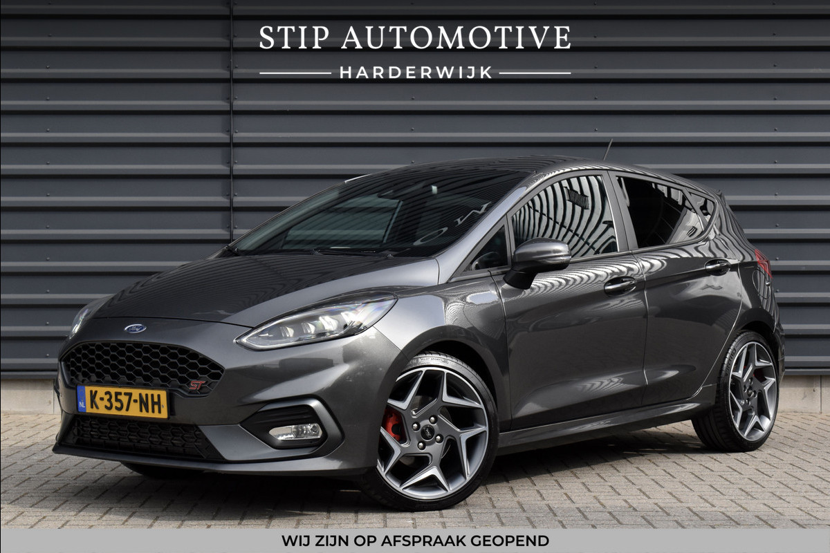 Ford Fiesta 1.5 ST-3 200pk | Recaro Seats | Camera | B&O Audio | Stuur + Stoelverwarming | CarPlay | Orig. NL |