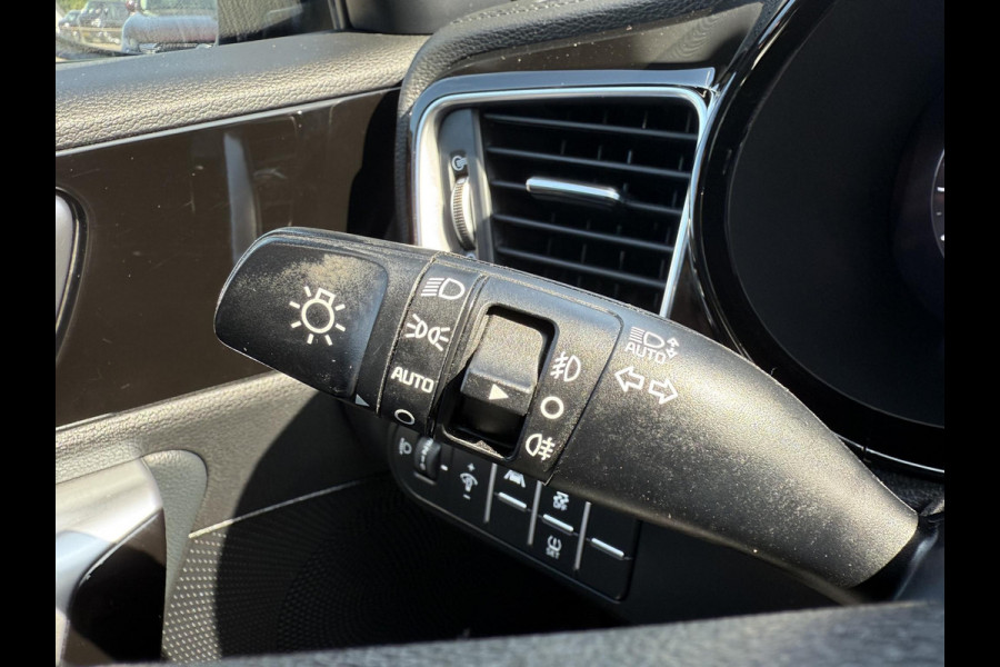 Kia Ceed 1.5 T-GDi GT-Line | ZOMERDEALS | ACHTERUITRIJCAMERA | NAVIGATIE SYSTEEM | CLIMATE CONTROL | AFNEEMBARE TREKHAAK |