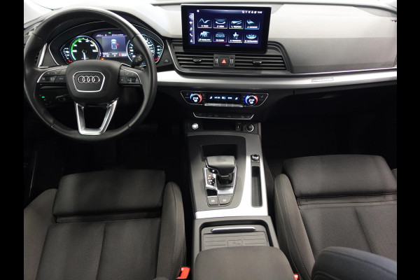 Audi Q5 50 TFSIe PHEV Pro Line Audi Q5 50 TFSI e Pro Line | Navigatie | Apple Carplay/Android Auto | Adaptive Cruise Control | Parkeersensoren | Camera | Elektrische achterklep | LED | Stoelverwarming