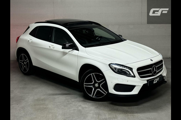 Mercedes-Benz GLA 180 AMG Night Edition Pano Sfeer NAP