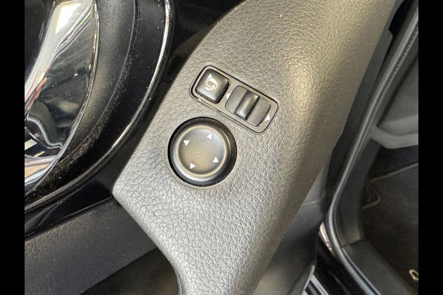 Nissan QASHQAI 1.2 Tekna AUTOMAAT NAVIGATIE CAMERA AIRCO CRUISE PDC STOELVERWARMING