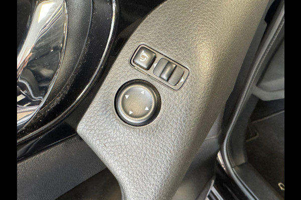 Nissan QASHQAI 1.2 Tekna AUTOMAAT NAVIGATIE CAMERA AIRCO CRUISE PDC STOELVERWARMING