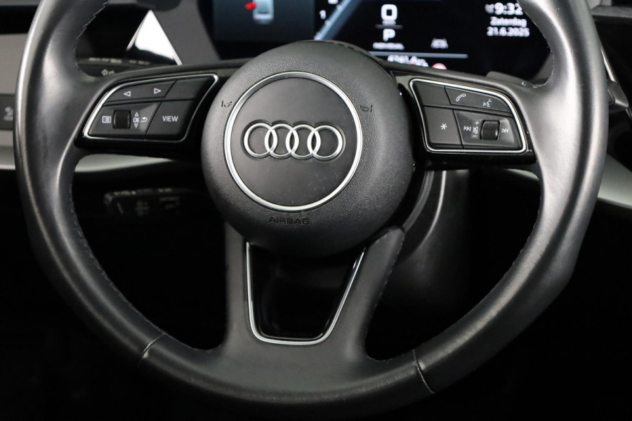 Audi A3 Limousine 30 TFSI Advanced edition 110pk S-tronic | Navigatie | Stoelverwarming | 17 inch lichtmetalen velgen | Parkeerassistent | Climatronic