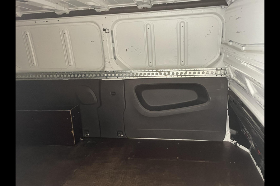 Renault Trafic 1.6 dCi T29 L2H1 Comfort Energy Airco Cruise Control Parkeersensoren achter Zijschuifdeur rechts apk 1/5/26