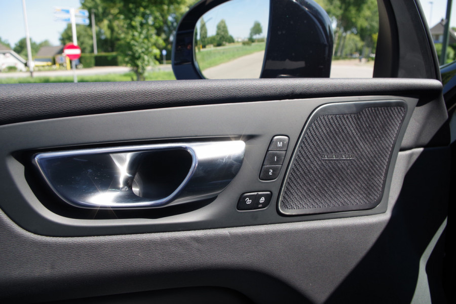 Volvo XC60 2.0 T6 Recharge 340 PK AWD Inscription PHEV, Panoramadak, Harman/Kardon, Leder