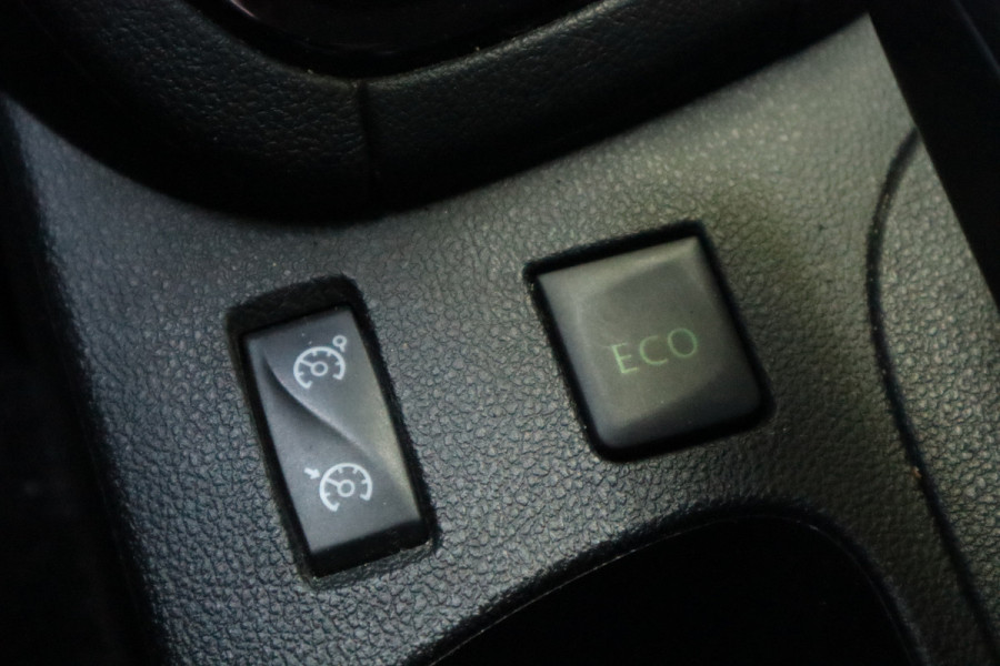 Renault Clio 0.9 TCe Zen | Navi | Trekhaak | Dealer onderhouden |
