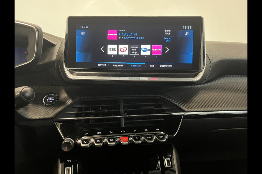 Peugeot 2008 1.2 PureTech 100pk Allure Digitale Cockpit Navigatie Climate Control Cruise Control Parkeer sensoren Lichtmetalen Velgen