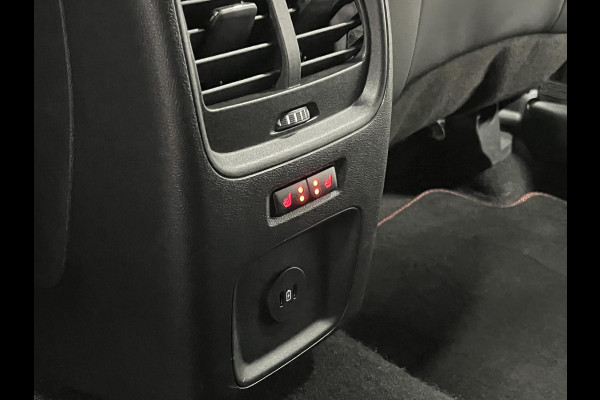 Ford Kuga 1.5 EcoBoost ST-Line X Adapt. Cruise c. | Trekhaak | Camera | Keyless | Camera | B&O |