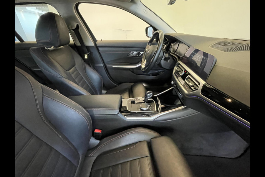 BMW 3 Serie Touring 330e 292PK Sportline Aut-8 Leder Vernasca Ambiente Verlichting Trekhaak PDC VA Navi Cruise Control Live cockpit Plus