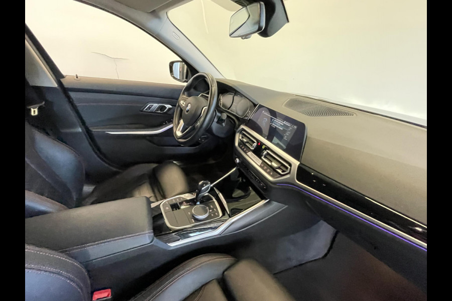 BMW 3 Serie Touring 330e 292PK Sportline Aut-8 Leder Vernasca Ambiente Verlichting Trekhaak PDC VA Navi Cruise Control Live cockpit Plus