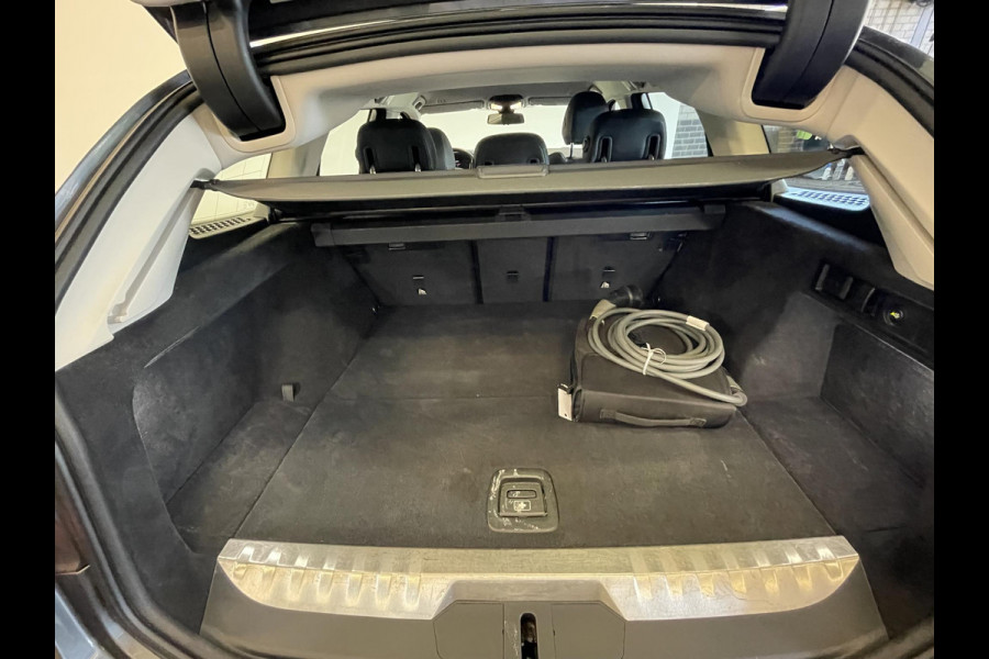 BMW 3 Serie Touring 330e 292PK Sportline Aut-8 Leder Vernasca Ambiente Verlichting Trekhaak PDC VA Navi Cruise Control Live cockpit Plus
