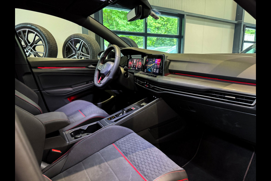 Volkswagen Golf 2.0 TSI GTI Clubsport 45 Jahre Edition Pano|Akra|H/K|Camera|