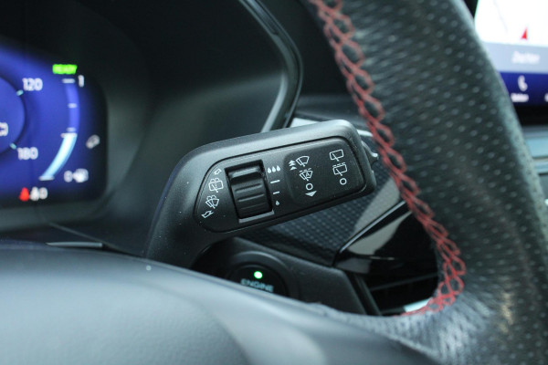 Ford Kuga 2.5 PHEV ST-Line X |  Trekhaak | Panoramadak | elektrische achterklep | Adaprive Cruise control | dodehoeksensoren | camera | head up display | adaptive LED