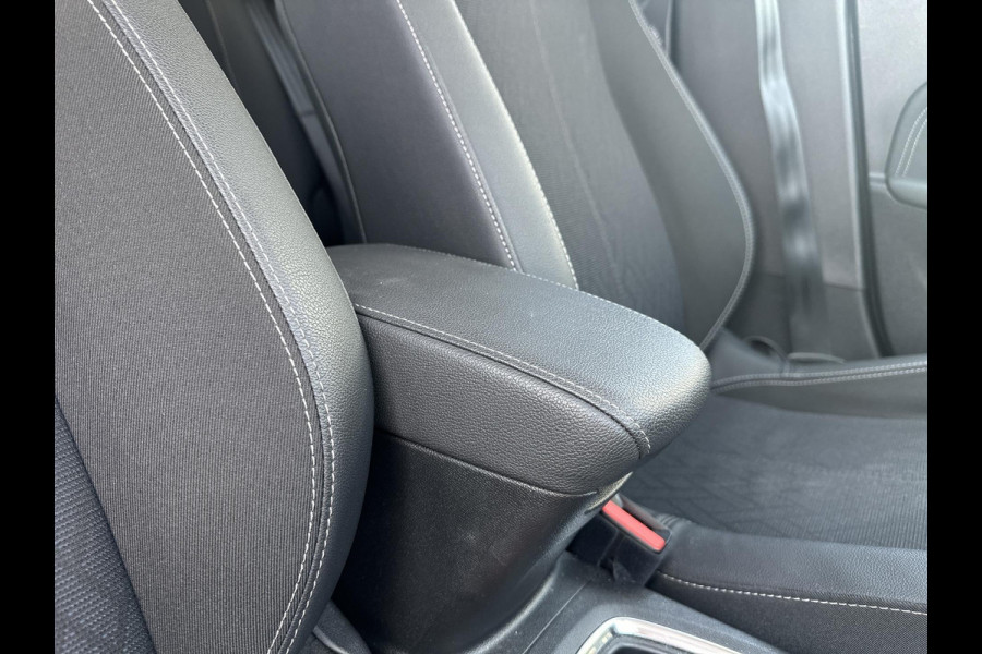 Opel Corsa 1.2 Elegance  | automaat | zwart dak | stoelverwarming | blind-spot | climate control | cruise control |  Apple Carplay/Android Auto