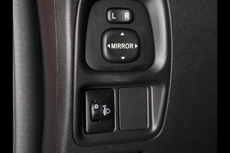 Toyota Aygo 1.0 VVT-i X-Play Bi-Tone Automaat | Apple Carplay & AndroidAUTO | Lichtmetalen velgen | Camera |