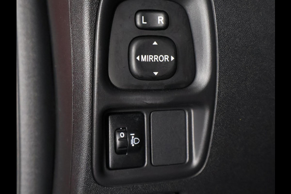 Toyota Aygo 1.0 VVT-i X-Play Bi-Tone Automaat | Apple Carplay & AndroidAUTO | Lichtmetalen velgen | Camera |