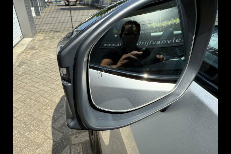 Toyota C-HR 1.8 Hybrid 140 Dynamic