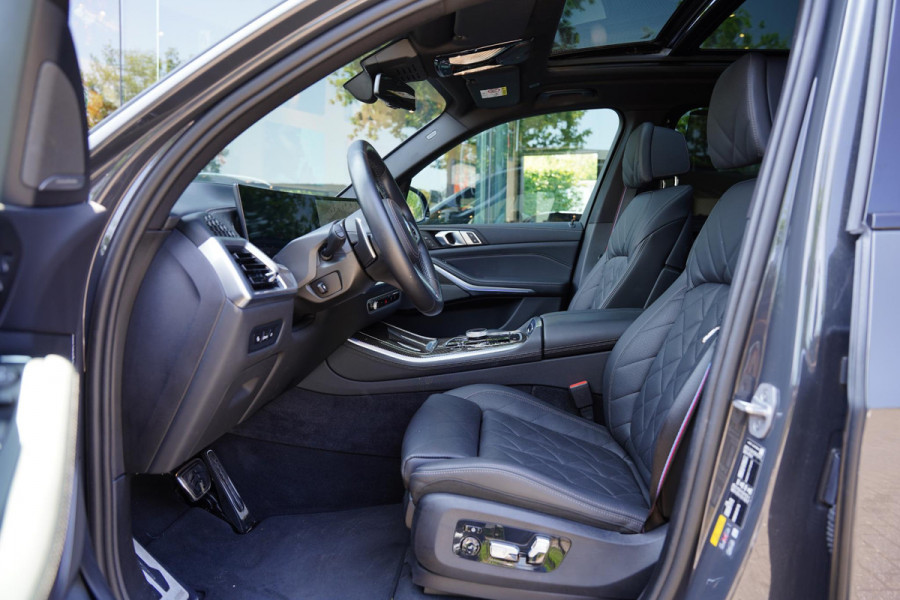 BMW X5 X-Drive 50 E M Pakket Individual Panoramadak Sky Lounge