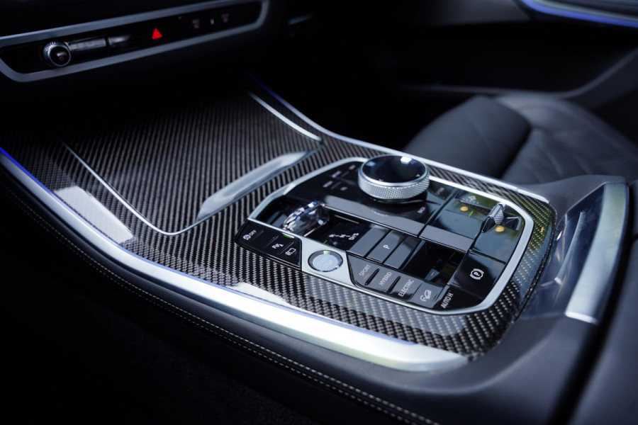 BMW X5 X-Drive 50 E M Pakket Individual Panoramadak Sky Lounge