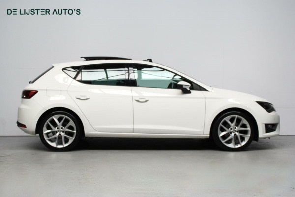 Seat Leon 1.4 TSI FR Sport Edition |Pano-dak | CarPlay |Cruise | Stoelverwarming | LED | PDC | Seat sound |