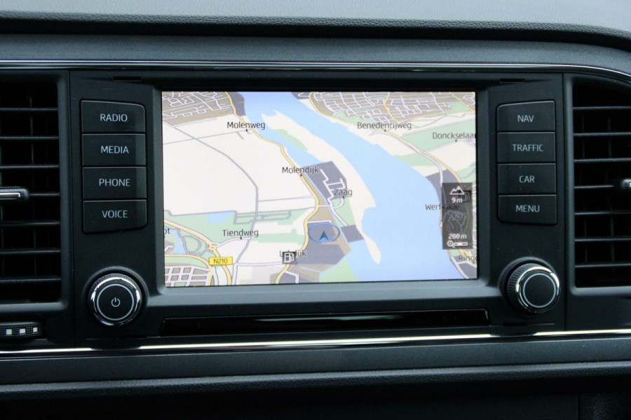 Seat Leon 1.4 TSI FR Sport Edition |Pano-dak | CarPlay |Cruise | Stoelverwarming | LED | PDC | Seat sound |