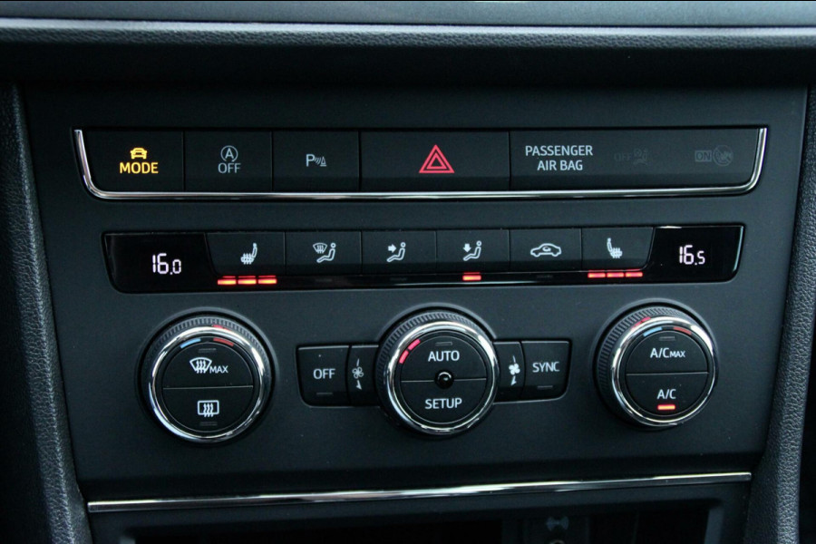 Seat Leon 1.4 TSI FR Sport Edition |Pano-dak | CarPlay |Cruise | Stoelverwarming | LED | PDC | Seat sound |