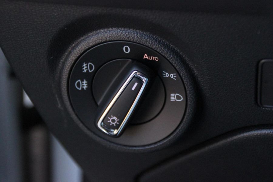 Seat Leon 1.4 TSI FR Sport Edition |Pano-dak | CarPlay |Cruise | Stoelverwarming | LED | PDC | Seat sound |