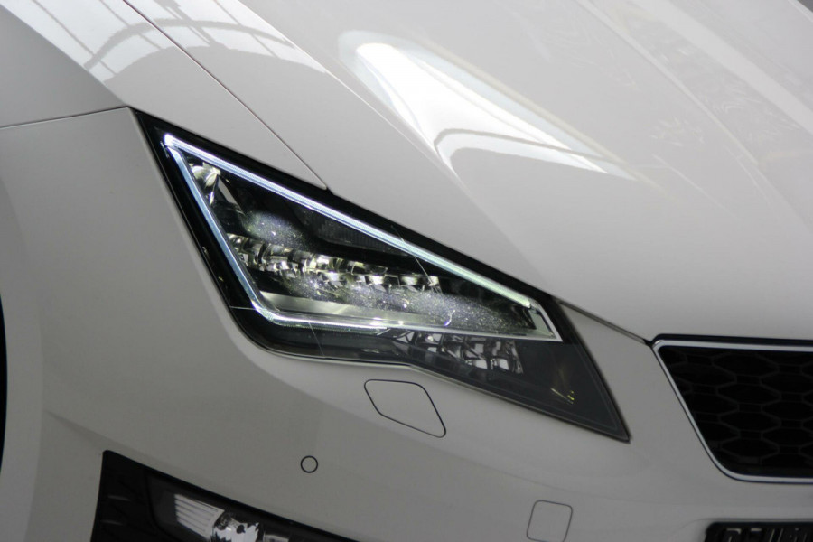 Seat Leon 1.4 TSI FR Sport Edition |Pano-dak | CarPlay |Cruise | Stoelverwarming | LED | PDC | Seat sound |