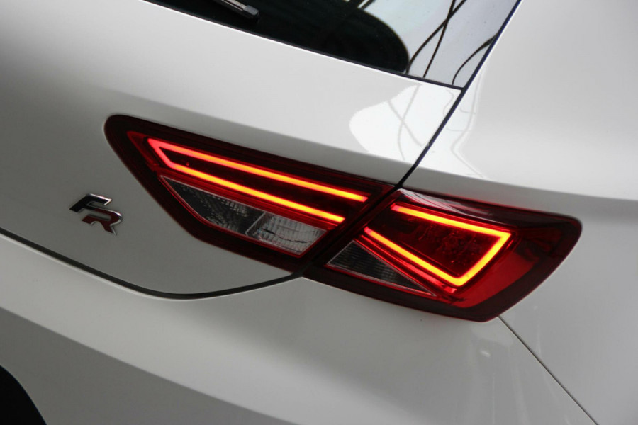 Seat Leon 1.4 TSI FR Sport Edition |Pano-dak | CarPlay |Cruise | Stoelverwarming | LED | PDC | Seat sound |