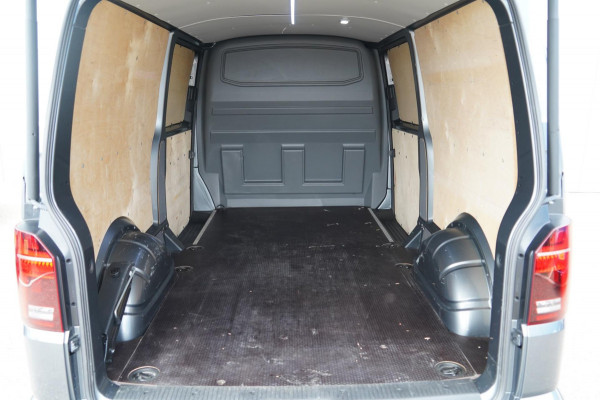 Volkswagen Transporter 2.0 TDI L2H3 32 Bulli / 16dkm NAP / Bilstein / 20" LMV / Camera / Navigatie / Elek. Klep