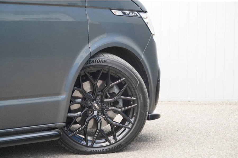 Volkswagen Transporter 2.0 TDI L2H3 32 Bulli / 16dkm NAP / Bilstein / 20" LMV / Camera / Navigatie / Elek. Klep