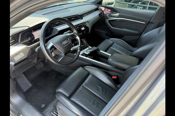 Audi e-tron 55 quattro advanced 95 kWh ** Panodak ** B&O ** Trekhaak