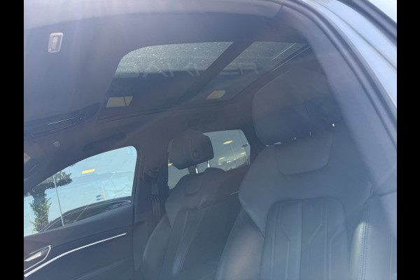 Audi e-tron 55 quattro advanced 95 kWh ** Panodak ** B&O ** Trekhaak