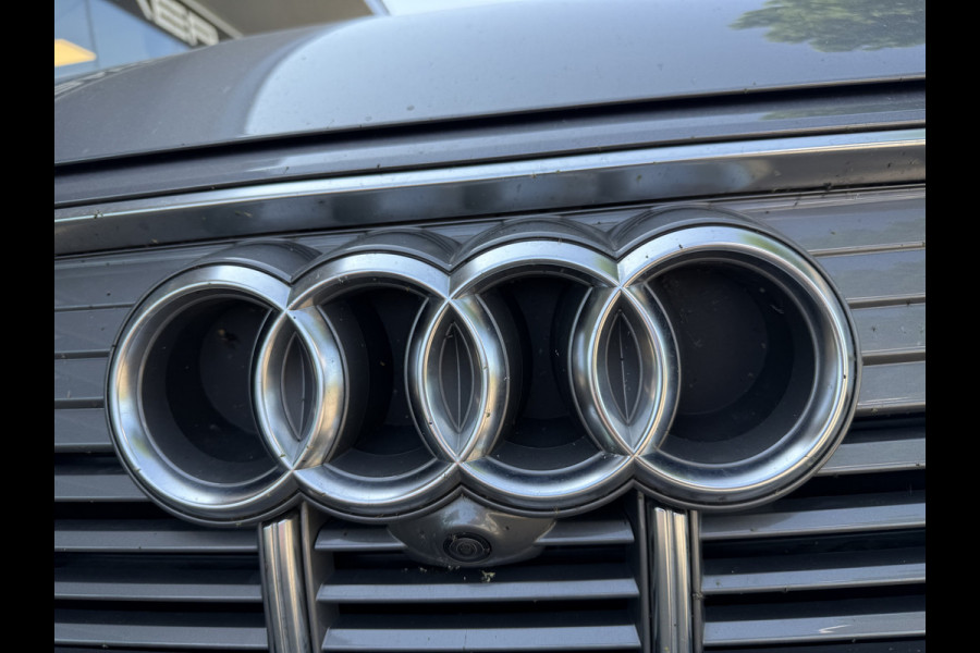 Audi e-tron 55 quattro advanced 95 kWh ** Panodak ** B&O ** Trekhaak