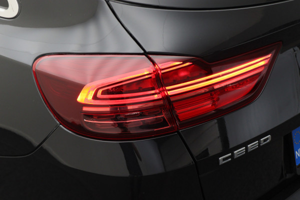 Kia Ceed Sportswagon 1.0 T-GDi DynamicPlusLine Climate, Camera, Cruise, Apple Carplay, DAB, PDC, Trekhaak, 16''