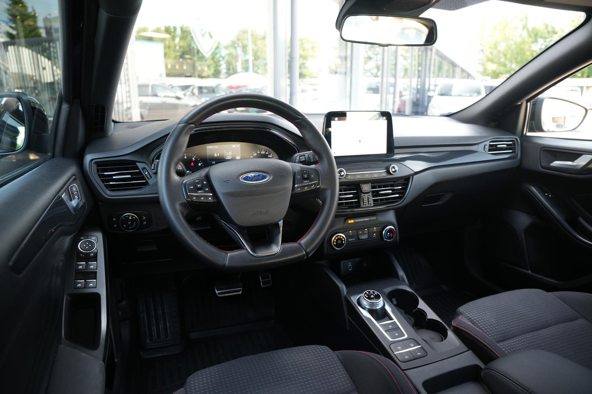 Ford Focus 1.0 EcoBoost ST-Line Automaat Apple CarPlay Navi Ford Focus 1.0 EcoBoost ST-Line Automaat Apple CarPlay Navi