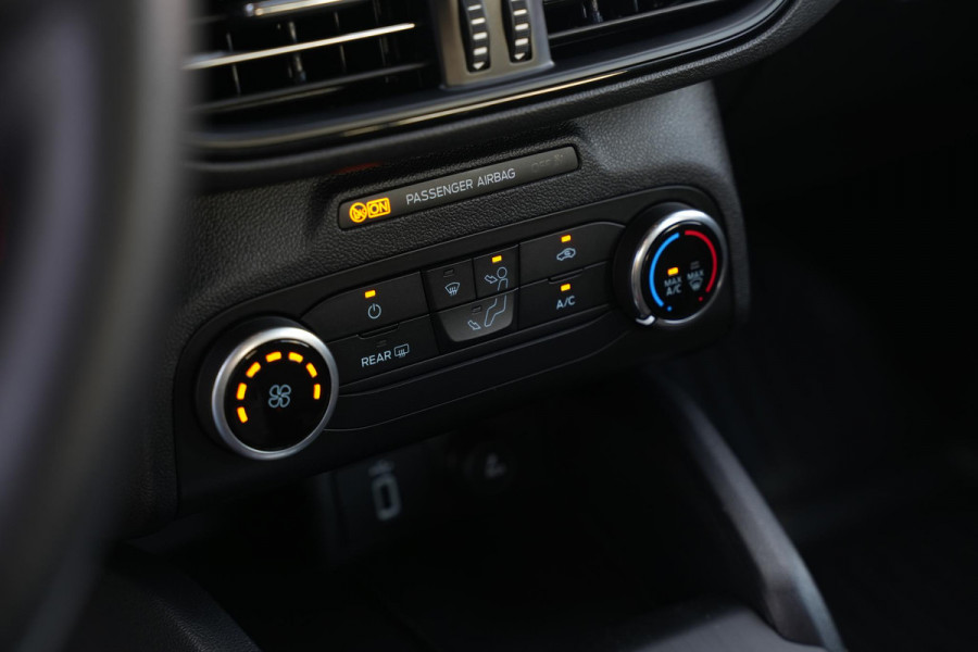 Ford Focus 1.0 EcoBoost ST-Line Automaat Apple CarPlay Navi