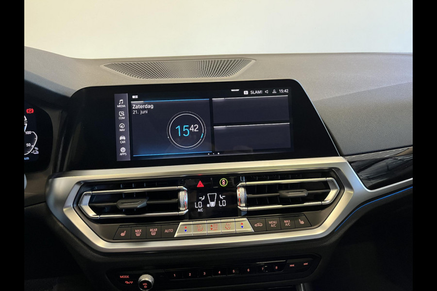 BMW 3 Serie Touring 320e Sportline Aut-8 Panoramadak HUD Laser Licht Adaptive Cruise Trekhaak Leder Navi PDC VA