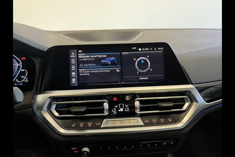 BMW 3 Serie Touring 320e Sportline Aut-8 Panoramadak HUD Laser Licht Adaptive Cruise Trekhaak Leder Navi PDC VA