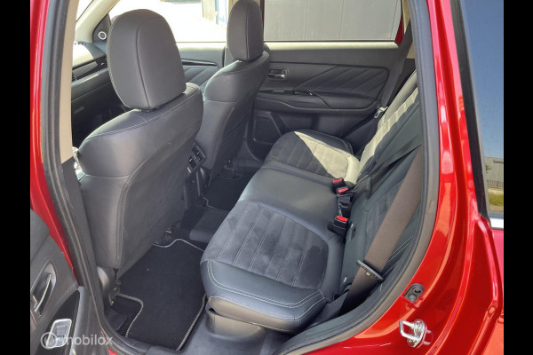 Mitsubishi Outlander 2.4 PHEV Intense+ trekhaak allseason banden