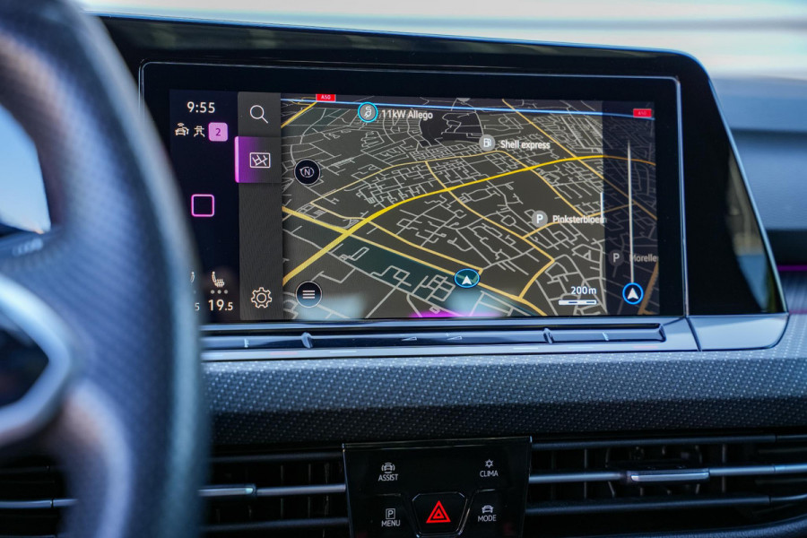 Volkswagen Golf 1.5 eTSI R-Line Nardo Pano IQ Led Automaat