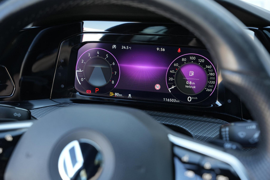 Volkswagen Golf 1.5 eTSI R-Line Nardo Pano IQ Led Automaat