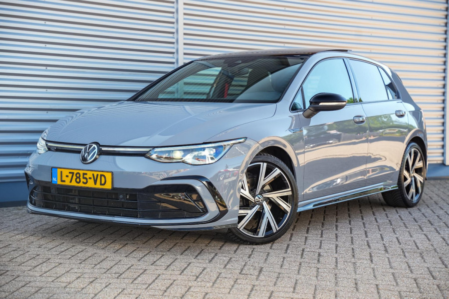 Volkswagen Golf 1.5 eTSI R-Line Nardo Pano IQ Led Automaat