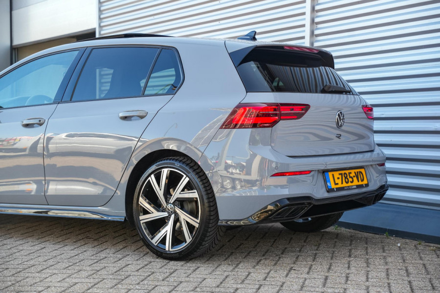 Volkswagen Golf 1.5 eTSI R-Line Nardo Pano IQ Led Automaat