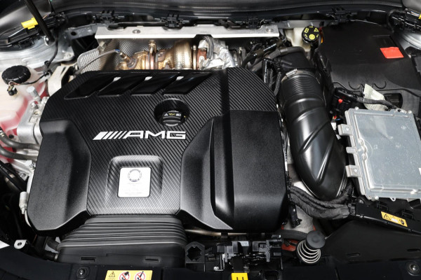 Mercedes-Benz GLA AMG 45 4MATIC+ MULTIBEAM/VIRTUAL/SFEER/PANO/LEER+S.VERWARMING+VERKOELING/LMV 20"/CAM/ACC/12 MND GARANTIE!