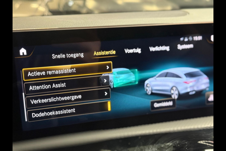 Mercedes-Benz CLA-Klasse Shooting Brake 200 Business Solution Progressive | Pano | Sfeerverlichting | 19 inch | Side assist | Came