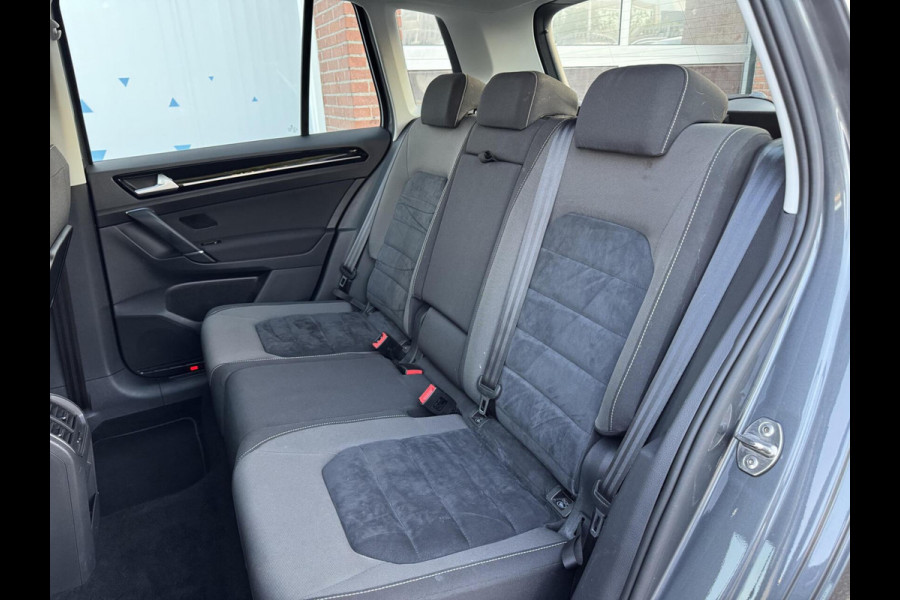 Volkswagen Golf Sportsvan 1.4 TSI 150pk ACT R-Line Navi Xenon Alcantara Garantie