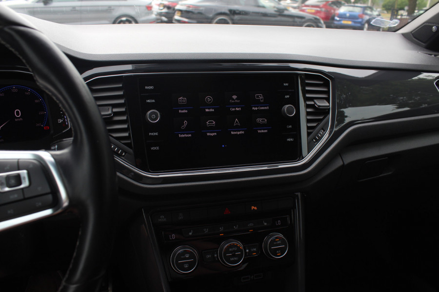 Volkswagen T-Roc 1.5 TSI Sport Business 3x R-Line / Camera / Virtual Cockpit / Navigatie / 19'' / Keyless / Stoelverwarming / ACC